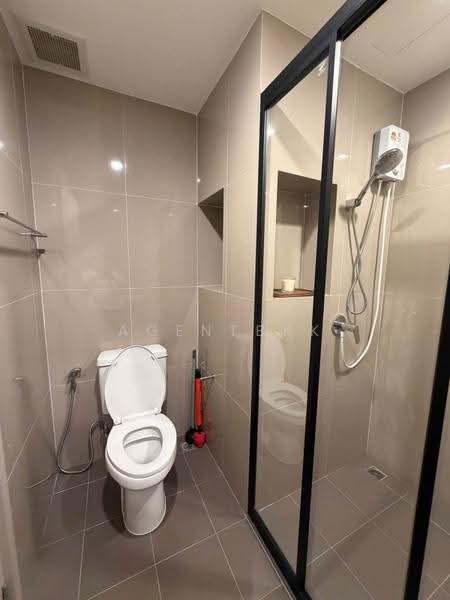 The Base Phetchaburi-Thonglor, Bangkok, Phetchaburi Rd, Bang Kapi, Huai Khwang, Bangkok, 1 Bedroom, 32 sqm, Condo For Rent, by Agentbkk, 500579636 - DDproperty.com