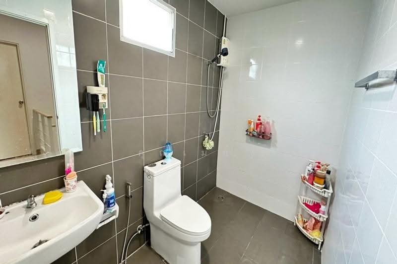 Baan Pruksa Nongjok-Suwinthawong, Bangkok, Krathum Rai, Nong Chok, Bangkok, 3 Bedrooms, 120 sqm, Townhouse For Sale, by คุณเมย์, 500579722 - DDproperty.com