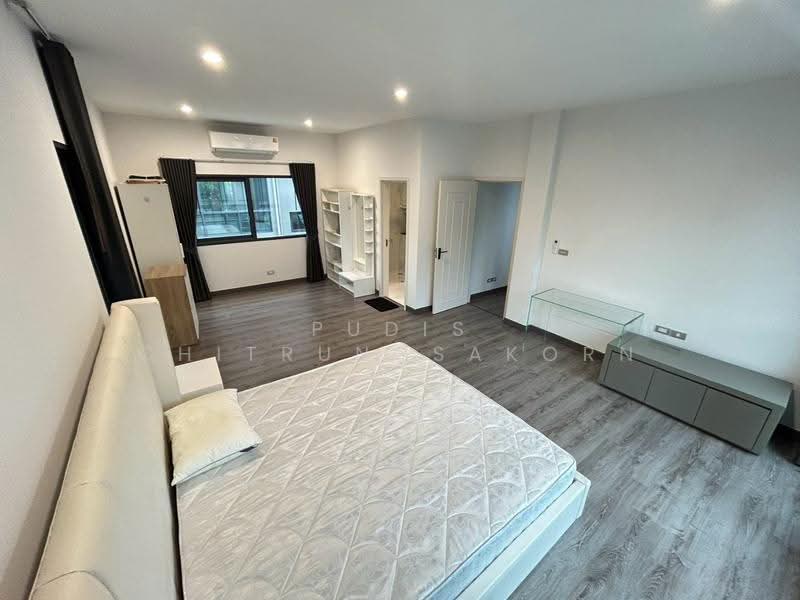 3-Storey Townhome for Rent – Baan Klang Muang Classe Ratchayothin, bangkok, Samsen Nai, Phaya Thai, Bangkok, 3 Bedrooms, 250 sqm, Townhouse For Rent, by Pudis Chitrungsakorn, 500579735 - DDproperty.com
