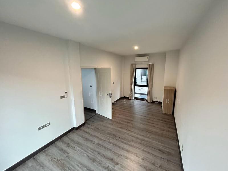 3-Storey Townhome for Rent – Baan Klang Muang Classe Ratchayothin, bangkok, Samsen Nai, Phaya Thai, Bangkok, 3 Bedrooms, 250 sqm, Townhouse For Rent, by Pudis Chitrungsakorn, 500579735 - DDproperty.com