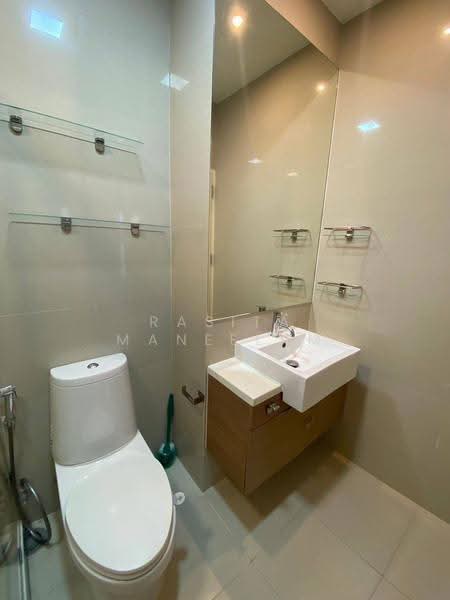 Noble Reveal, Bangkok, 36 Soi Sukhumvit 63, Ekamai Road, Phra Kanong Nua, Watthana, Bangkok, 1 Bedroom, 55 sqm, Condo For Rent, by Rasita Maneelam, 500579746 - DDproperty.com