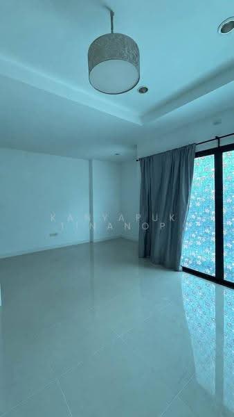 บ้าน 4-ห้องนอน, กรุงเทพ, วังทองหลาง, กรุงเทพ, 400 ตร.ม., บ้านเดี่ยว ขาย, โดย Kanyapuk Tinanop, 500579826 - DDproperty.com