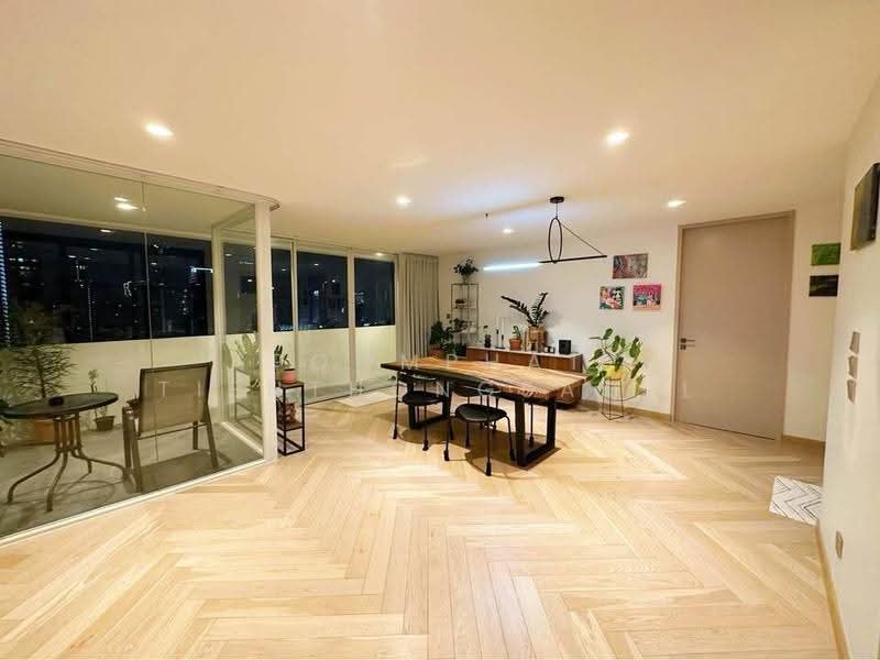 D.S. Tower 1 Sukhumvit 33, bangkok, Soi Phrom Chit, Khlong Tan Nua, Watthana, Bangkok, 2 Bedrooms, 139 sqm, Condo For Sale, by Poomphat Tienthongsakul, 500579857 - DDproperty.com