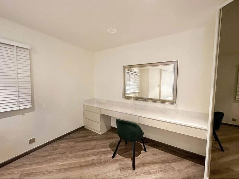 D.S. Tower 1 Sukhumvit 33, bangkok, Soi Phrom Chit, Khlong Tan Nua, Watthana, Bangkok, 2 Bedrooms, 139 sqm, Condo For Sale, by Poomphat Tienthongsakul, 500579857 - DDproperty.com