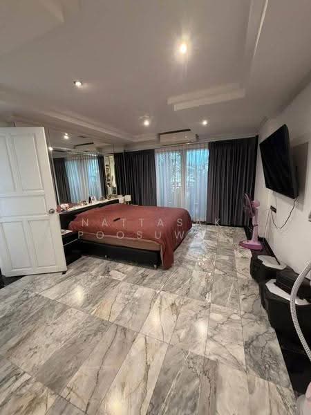 Royal Hill Resort, chon-buri, 154 Thappraya Rd, Nong Pru, Bang Lamung (Pattaya), Chon Buri (Pattaya), 3 Bedrooms, 158 sqm, Condo For Sale, by Nattasak Poosuwan, 500579861 - DDproperty.com