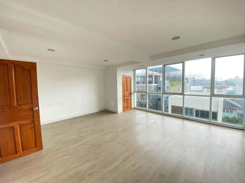 Beach at Home, bangkok, 73 ซอย สาธุประดิษฐ์ 16, Bang Klo, Bang Kho Laem, Bangkok, , 348 sqm, Shophouse For Sale, by แพท วรินทร์ธร, 500579862 - DDproperty.com
