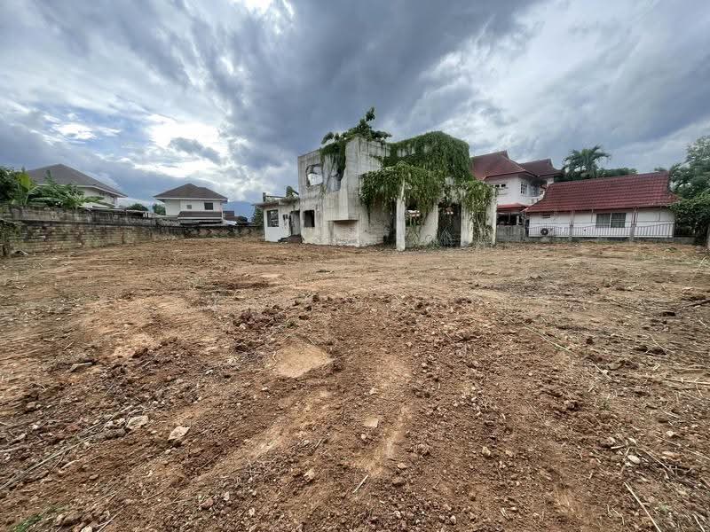 Land for Sale:Corner plot with Canal Frontage in a Peaceful Location Near Meechok Plaza,Chiang Mai, Chiang Mai, San Sai Noi, San Sai, Chiang Mai, , 944 sqm, Land For Sale, by จีระนันท์ หล้ากันหา, 500579894 - DDproperty.com