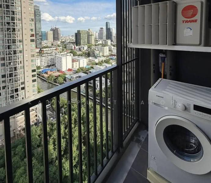 The Base Phetchaburi-Thonglor, Bangkok, Phetchaburi Rd, Bang Kapi, Huai Khwang, Bangkok, 1 Bedroom, 30 sqm, Condo For Rent, by Kanyapuk Tinanop, 500579897 - DDproperty.com