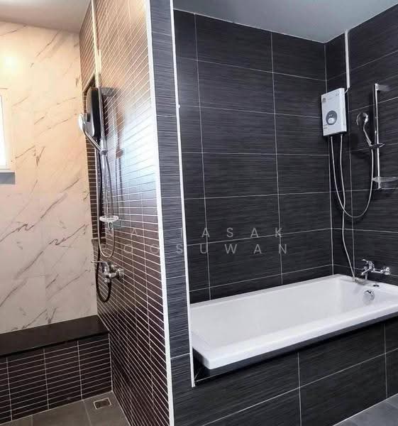 Seabreeze Villa Pattaya : ซีบรีส วิลล่า พัทยา , ชลบุรี, Sukhumvit Road, บางละมุง, ชลบุรี, 250 ตร.ม., วิลล่า ขาย, โดย Nattasak Poosuwan, 500579898 - DDproperty.com