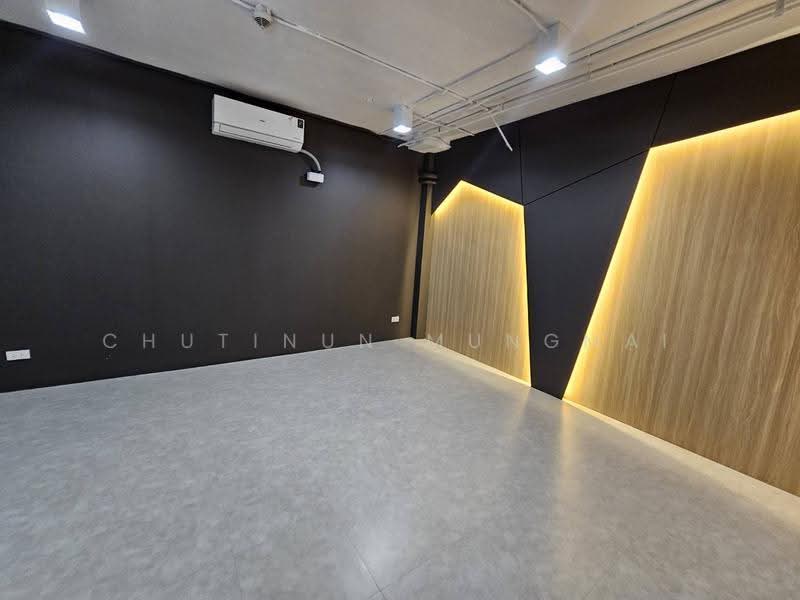 For Rent: 2nd Floor in BTS Chong Nonsi Walking Distance, กรุงเทพ, BTS ช่องนนทรี, สีลม, บางรัก, กรุงเทพ, 110 ตร.ม., พื้นที่ขายของ ให้เช่า, โดย Chutinun Mungmai, 500579952 - DDproperty.com