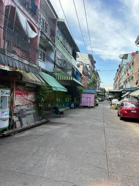 ตึกแถว 3 ชั้น ราคาเท่าคอนโดสตูดิโอ ทำเลสาทร ถนนจันทน์ 43 ใกล้ BTS สุรศักดิ์, bangkok, Bang Klo, Bang Kho Laem, Bangkok, , 144 sqm, Shophouse For Sale, by ERA Holding (Thailand) Co., Ltd., 500579992 - DDproperty.com