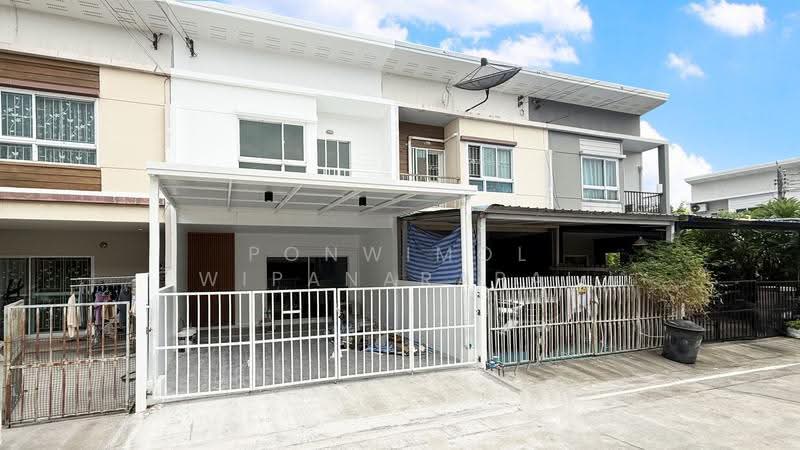 Villette Lite Pattanakarn, Bangkok, Soi Phatthanakan 38, Phatthanakan Road, Suan Luang, Bangkok, 3 Bedrooms, 110 sqm, Townhouse For Rent, by Ponwimol Wipanarapai, 500580077 - DDproperty.com