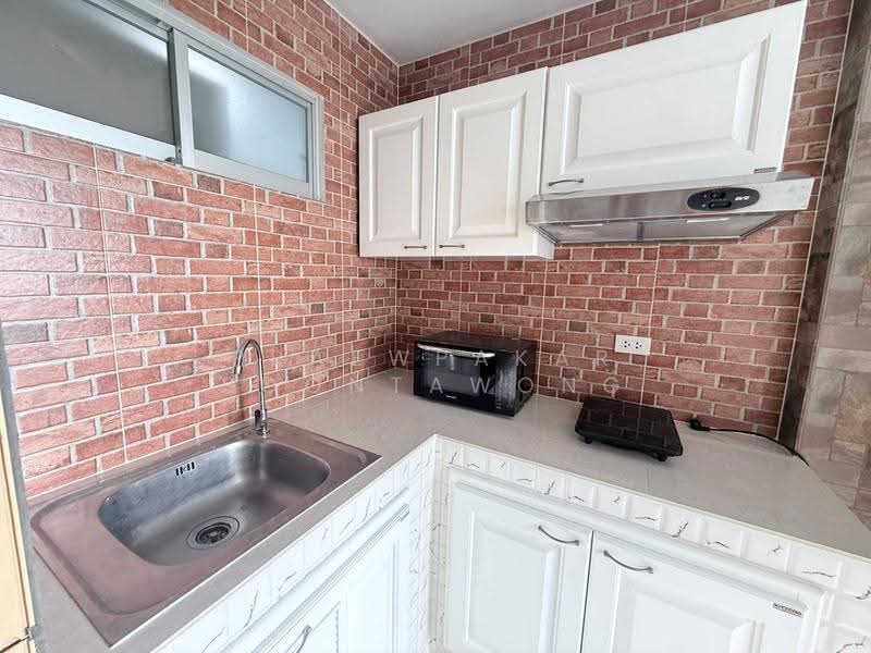 Lumpini Center Sukhumvit 77, Bangkok, Soi Sukhumvit 81, Suan Luang, Bangkok, 2 Bedrooms, 57 sqm, Condo For Rent, by Praewpakar Soontawong, 500580164 - DDproperty.com