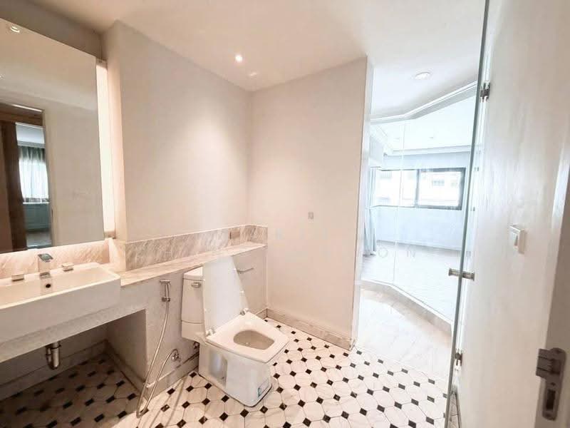 Sathorn Gardens, Bangkok, 39 South Sathorn Road, Thung Maha Mek, Sathon, Bangkok, 1 Bedroom, 94 sqm, Condo For Sale, by Tarit Chinsomboon, 500580193 - DDproperty.com