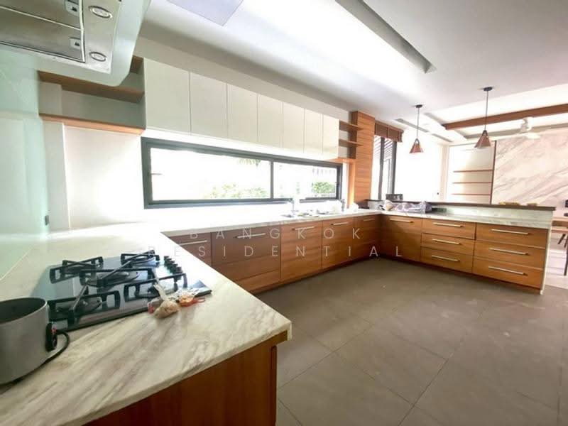 Detached House, Bangkok, Sukhumvit 71, Phra Kanong Nua, Watthana, Bangkok, 5 Bedrooms, 400 sqm, Single Detached House For Rent, by Bangkok Residential, 500580202 - DDproperty.com