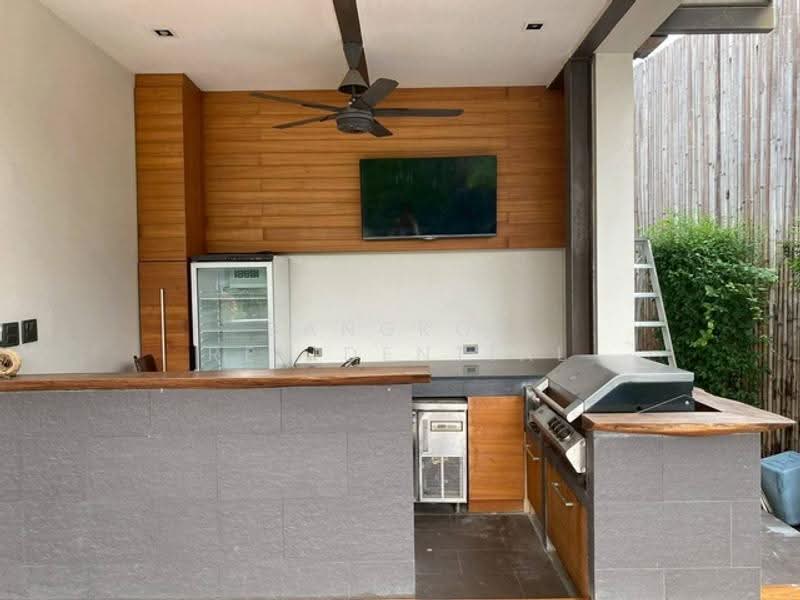 Detached House, Bangkok, Sukhumvit 71, Phra Kanong Nua, Watthana, Bangkok, 5 Bedrooms, 400 sqm, Single Detached House For Rent, by Bangkok Residential, 500580202 - DDproperty.com