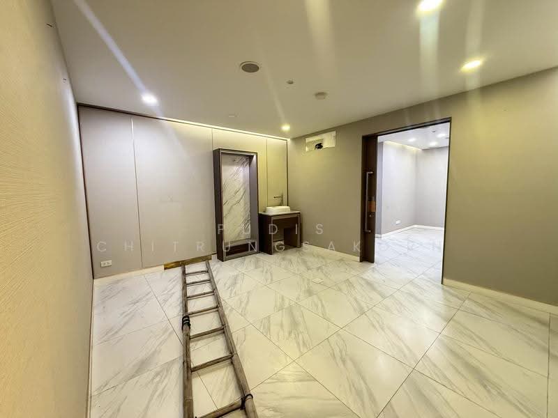 Standalone Building ให้เช่า สาทร – สีลม ทำเล Prime CBD, กรุงเทพ, สีลม, บางรัก, กรุงเทพ, 1,329 ตร.ม., สำนักงาน ให้เช่า, โดย Pudis Chitrungsakorn, 500580219 - DDproperty.com