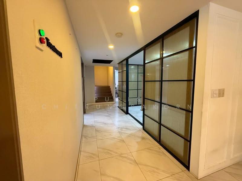 Standalone Commercial Building for Rent – Sathorn, Silom | Prime CBD Location, Bangkok, Silom, Bang Rak, Bangkok, , 1,329 sqm, Office Space For Rent, by Pudis Chitrungsakorn, 500580219 - DDproperty.com