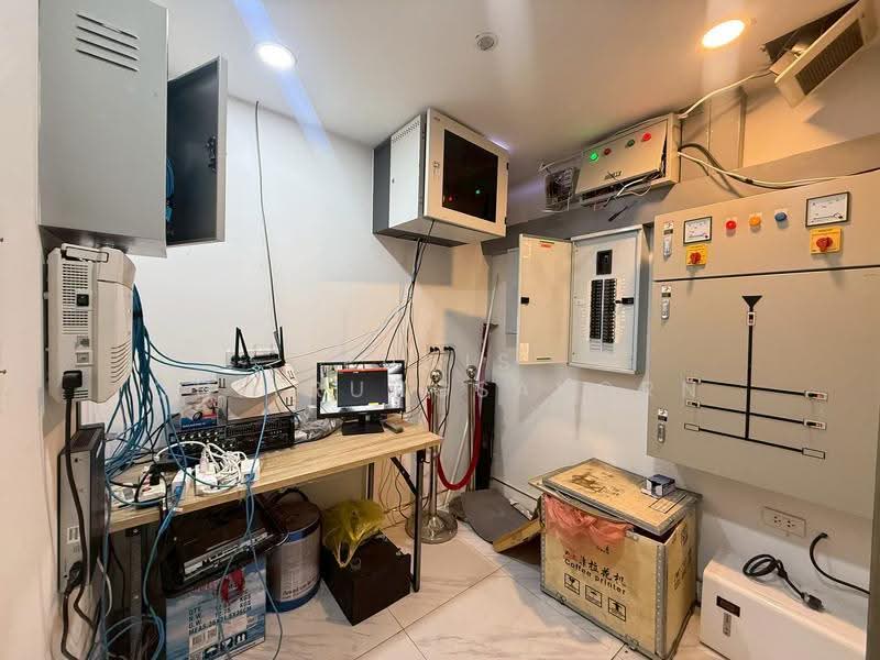 Standalone Building ให้เช่า สาทร – สีลม ทำเล Prime CBD, กรุงเทพ, สีลม, บางรัก, กรุงเทพ, 1,329 ตร.ม., สำนักงาน ให้เช่า, โดย Pudis Chitrungsakorn, 500580219 - DDproperty.com