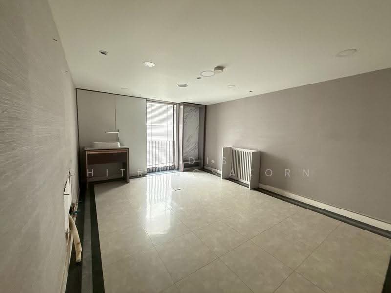 Standalone Building ให้เช่า สาทร – สีลม ทำเล Prime CBD, กรุงเทพ, สีลม, บางรัก, กรุงเทพ, 1,329 ตร.ม., สำนักงาน ให้เช่า, โดย Pudis Chitrungsakorn, 500580219 - DDproperty.com