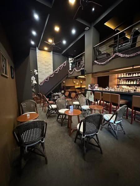 2-Storey Commercial Building for Rent – Surawong | Silom | Prime CBD Location, bangkok, Suriyawong, Bang Rak, Bangkok, , 140 sqm, Shophouse For Rent, by Pudis Chitrungsakorn, 500580247 - DDproperty.com