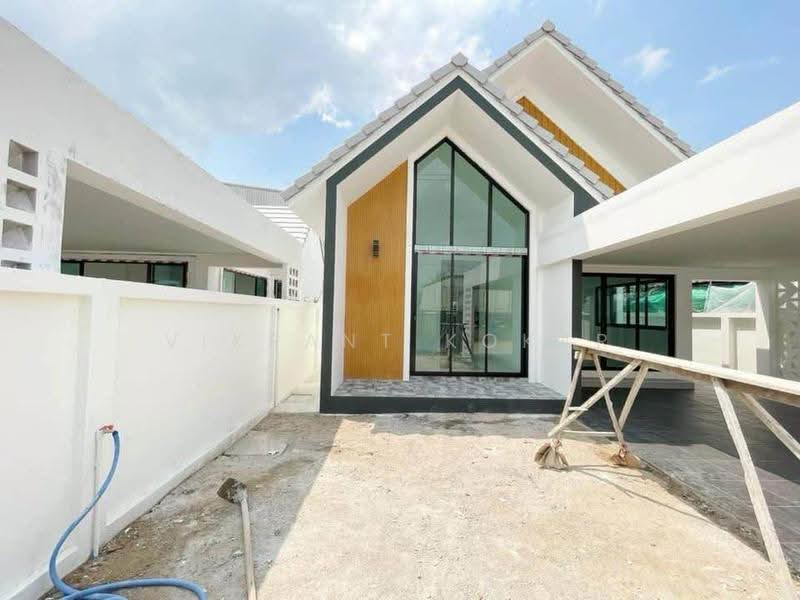 3-BR House, Chon Buri (Pattaya), Bueng, Si Racha, Chon Buri (Pattaya), 3 Bedrooms, 150 sqm, Single Detached House For Sale, by Vikrant Kokar, 500580272 - DDproperty.com