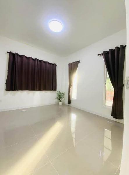 บ้าน 3-ห้องนอน, ชลบุรี, สัตหีบ, ชลบุรี, 150 ตร.ม., บ้านเดี่ยว ขาย, โดย Vikrant Kokar, 500580299 - DDproperty.com