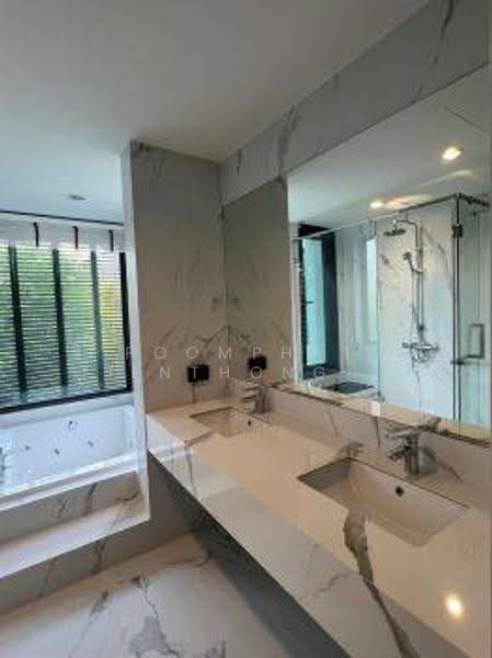 3-BR Semi-detached House, Bangkok, Dok Mai, Prawet, Bangkok, 3 Bedrooms, 245 sqm, Semi-Detached House (Twin House) For Sale, by Poomphat Tienthongsakul, 500580305 - DDproperty.com