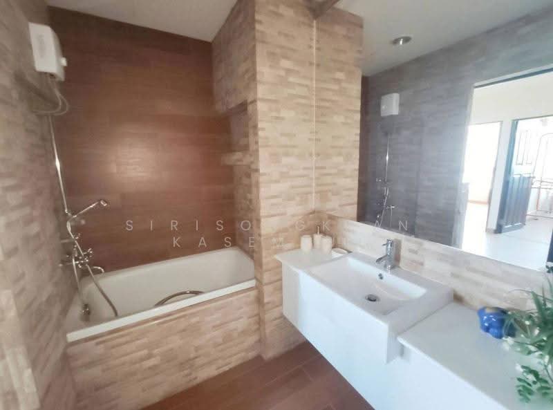 Ladda Condo View, Chon Buri (Pattaya), Cherm Chom Phon Road, Si Racha, Si Racha, Chon Buri (Pattaya), 2 Bedrooms, 64 sqm, Condo For Rent, by Sirisongkran Kasemkun, 500580358 - DDproperty.com