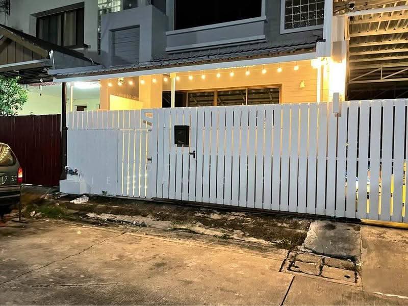 undefined, Bangkok, Nong Bon, Prawet, Bangkok, 6 Bedrooms, 350 sqm, Townhouse For Sale, by Poomphat Tienthongsakul, 500580372 - DDproperty.com