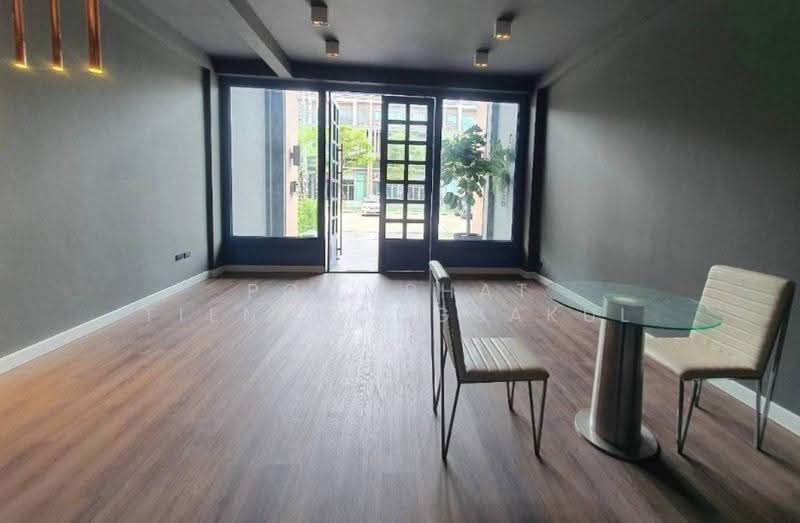 Verve Petchkasem 81, Bangkok, 324 Majareon Road, Nong Kang Plu, Nong Khaem, Bangkok, 3 Bedrooms, 182 sqm, Townhouse For Sale, by Poomphat Tienthongsakul, 500580393 - DDproperty.com