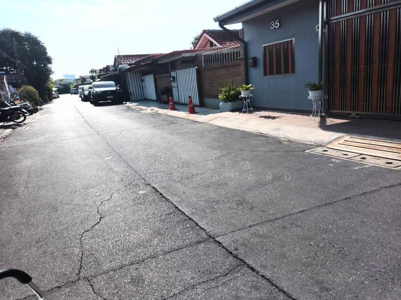 ทาวน์เฮ้าส์ 37 ตร.วา สไตล์บ้านแฝด รีโนเวท นวมินทร์ 74, กรุงเทพ, นวมินทร์, คันนายาว, คันนายาว, กรุงเทพ, 148 ตร.ม., บ้านแฝด ให้เช่า, โดย Jintara Chaochalard, 500580401 - DDproperty.com