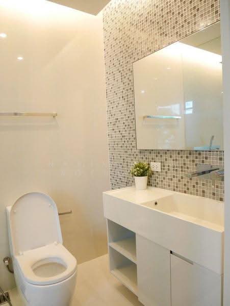 The Room Sukhumvit 21, Bangkok, Asok Montri Rd, Khlongtoei Nua, Watthana, Bangkok, 1 Bedroom, 50 sqm, Condo For Rent, by Narinthira Roengrit, 500580473 - DDproperty.com
