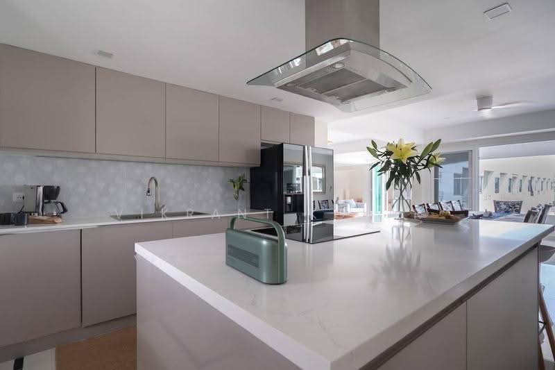 Somphong Condotel, Chon Buri (Pattaya), Soi Na Jomtien 24, Na Chom Thian, Sattahip, Chon Buri (Pattaya), 4 Bedrooms, 361 sqm, Condo For Rent, by Vikrant Kokar, 500580525 - DDproperty.com