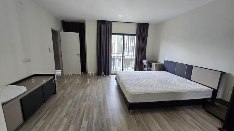 Villa Albero Rama 9, Bangkok, Krungthep Kreetha Road, Saphan Sung, Bangkok, 3 Bedrooms, 177 sqm, Townhouse For Rent, by Naphattarat Rachatacharoonrut (NATTY), 500580529 - DDproperty.com