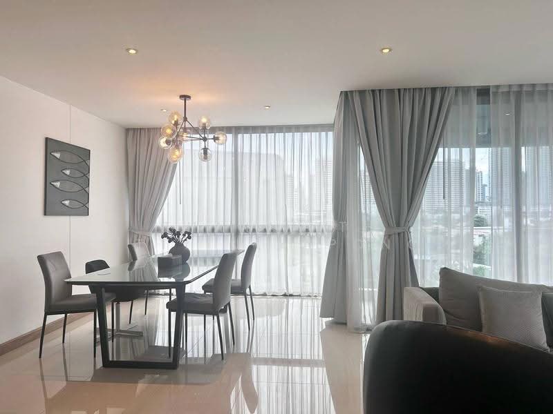 Downtown Forty Nine, Bangkok, Sukhumvit 39 Road, Khlong Tan Nua, Watthana, Bangkok, 2 Bedrooms, 106 sqm, Condo For Rent, by Thananith Ittitulyapong, 500580532 - DDproperty.com