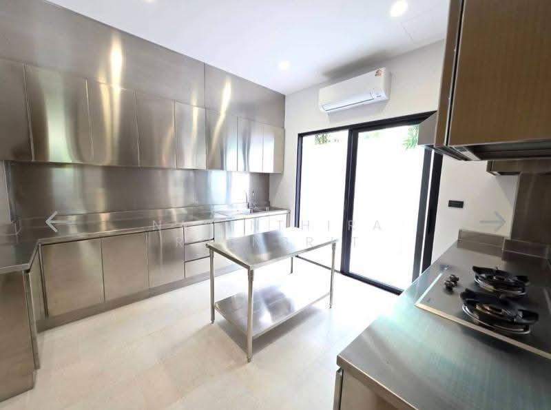 undefined, Bangkok, Phlapphla, Wang Thonglang, Bangkok, 5 Bedrooms, 522 sqm, Villa For Rent, by Narinthira Roengrit, 500580616 - DDproperty.com