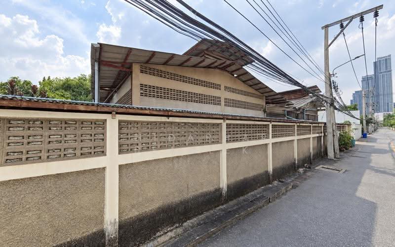 Land for sale Ekkamai 22 – Pridi Banomyong 41 213.3 sq. wah., bangkok, Phra Kanong Nua, Watthana, Bangkok, , 853 sqm, Land For Sale, by Chidaphar Beawlek, 500580657 - DDproperty.com