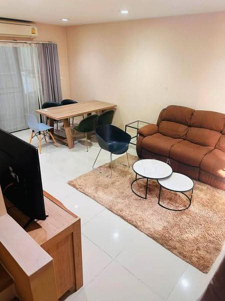 Baan Klang Muang Rama 9-Ramkhmahaeng, Bangkok, Soi Ramkhamhaeng 39, Phlapphla, Wang Thonglang, Bangkok, 3 Bedrooms, 149 sqm, Townhouse For Sale, by Narinthira Roengrit, 500580747 - DDproperty.com