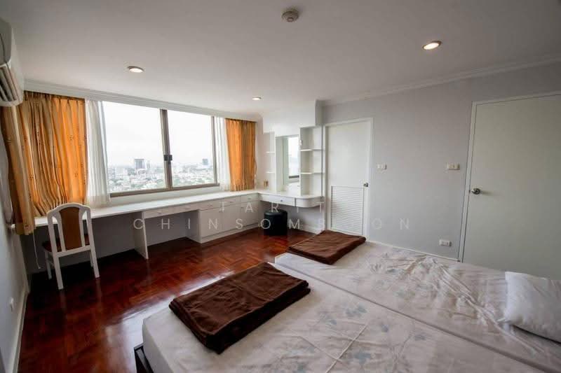 Oriental Towers, Bangkok, 25 Soi Ekkamai 12, Ekkamai Road, Khlong Tan Nua, Watthana, Bangkok, 3 Bedrooms, 350 sqm, Condo For Sale, by Tarit Chinsomboon, 500580756 - DDproperty.com