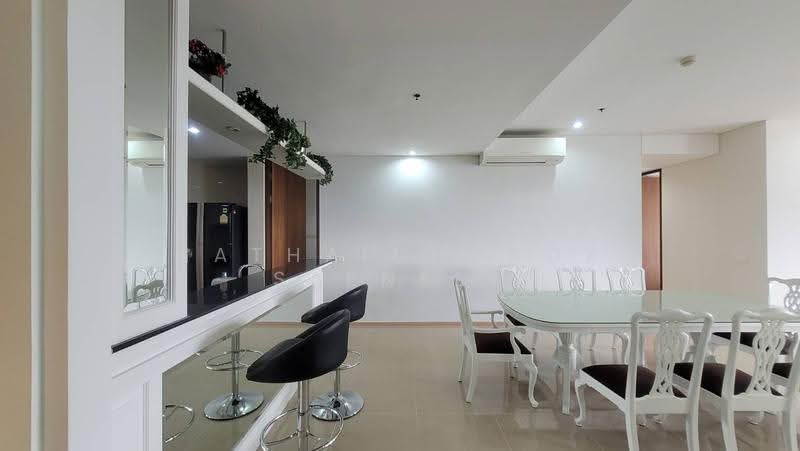 The Lakes, Bangkok, 123 Ratchadaphisek Road, Khlong Toei, Bangkok, 3 Bedrooms, 173 sqm, Condo For Rent, by Hathaichanok Saenset, 500580783 - DDproperty.com