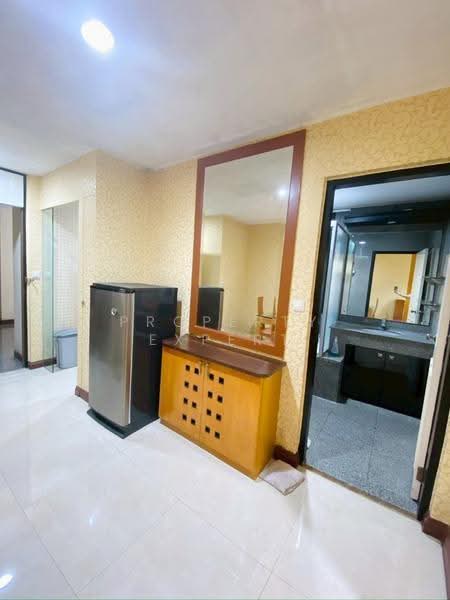 Green Point Silom, Bangkok, 29 Soi Anumanratthanon, Suriyawong, Bang Rak, Bangkok, 2 Bedrooms, 62 sqm, Condo For Sale, by Property Expert, 500580805 - DDproperty.com
