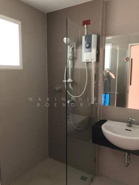 Airlink Residence, Bangkok, Rom Klao Road, Khlong Sam Prawet, Lat Krabang, Bangkok, 2 Bedrooms, 57 sqm, Condo For Sale, by Narinthira Roengrit, 500580836 - DDproperty.com