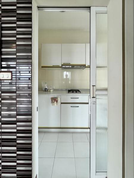 Life @ Ratchada, Bangkok, 36 Soi Lat Phrao 36, Chan Kasem, Chatuchak, Bangkok, 2 Bedrooms, 62 sqm, Condo For Sale, by ฝากขายบ้าน ฝากขายบ้านมือสอง ฝากขายอสัง Realty HuB, 500580848 - DDproperty.com
