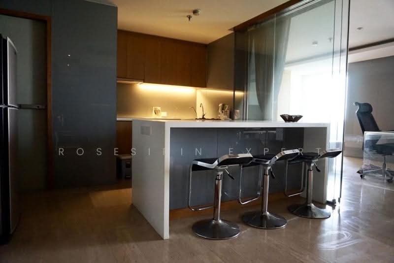 Modern Town, Bangkok, Ekamai Road, Khlong Tan Nua, Watthana, Bangkok, 1 Bedroom, 78 sqm, Condo For Rent, by Rosesirin Expert, 500580880 - DDproperty.com