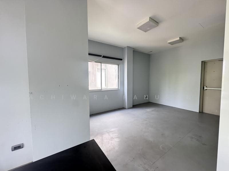B-Square Rama 9 - Mengjai, Bangkok, Soi Sahakanpramoon, Wang Thonglang, Bangkok, 5 Bedrooms, 350 sqm, Townhouse For Rent, by Achiwara Panusan, 500580923 - DDproperty.com