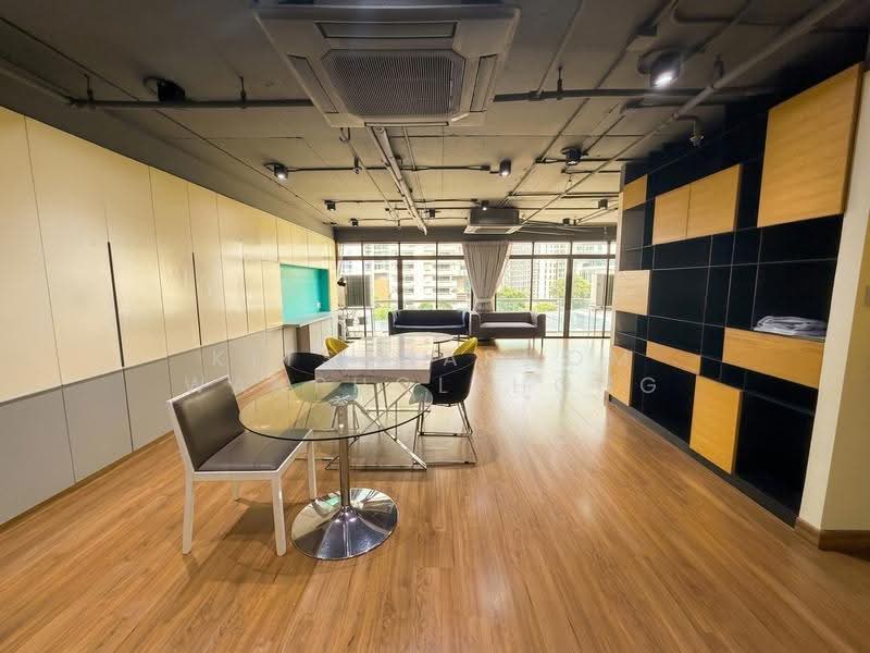 Baan Phrom Phong, Bangkok, Soi Sukhumvit 39, Khlong Tan Nua, Watthana, Bangkok, 3 Bedrooms, 210 sqm, Condo For Rent, by Kitsadapoom Wanpholthong, 500580947 - DDproperty.com