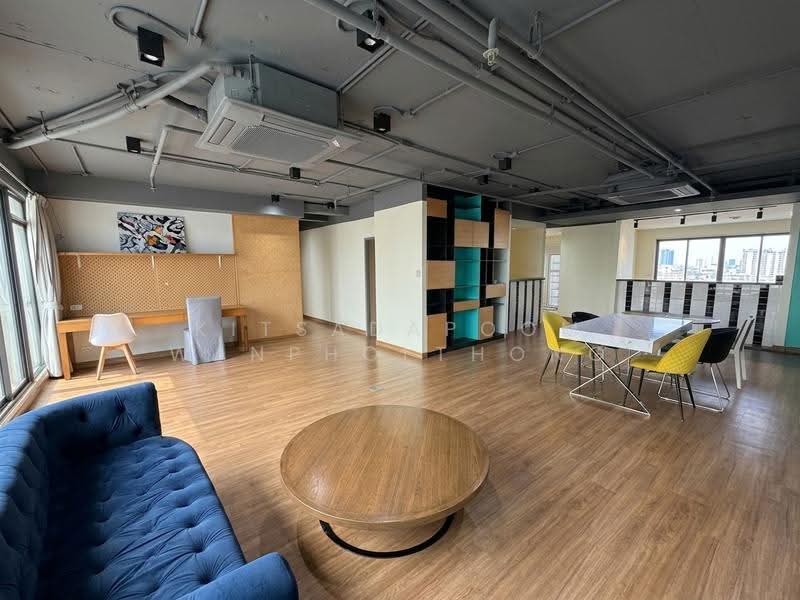 Baan Phrom Phong, Bangkok, Soi Sukhumvit 39, Khlong Tan Nua, Watthana, Bangkok, 3 Bedrooms, 210 sqm, Condo For Rent, by Kitsadapoom Wanpholthong, 500580947 - DDproperty.com