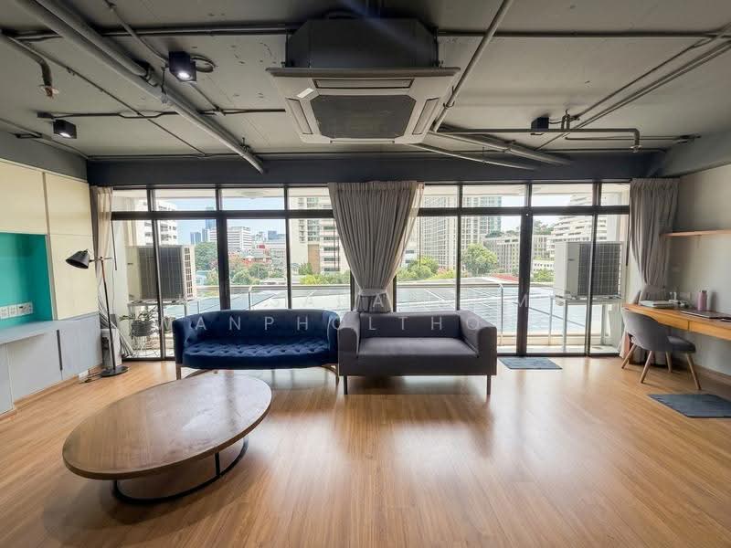 Baan Phrom Phong, Bangkok, Soi Sukhumvit 39, Khlong Tan Nua, Watthana, Bangkok, 3 Bedrooms, 210 sqm, Condo For Rent, by Kitsadapoom Wanpholthong, 500580947 - DDproperty.com