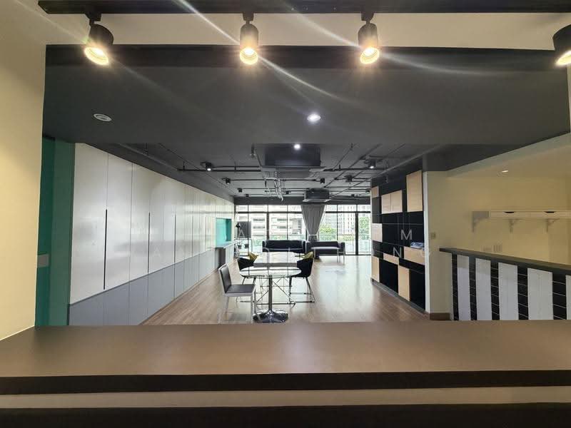 Baan Phrom Phong, Bangkok, Soi Sukhumvit 39, Khlong Tan Nua, Watthana, Bangkok, 3 Bedrooms, 210 sqm, Condo For Rent, by Kitsadapoom Wanpholthong, 500580947 - DDproperty.com